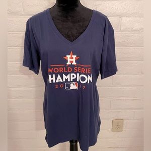 Fanatics Navy V-neck Short Sleeved Houston Astros 2017 World Series Shirt sz M
